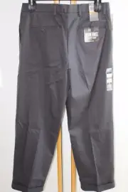 Dockers Iron Free Men's Gray Pants Size Waist 30 Length 32 NWT NEW