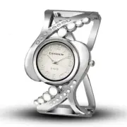 Elegant Ladies Bracelet Watch with Exquisite Design and Quartz Movement