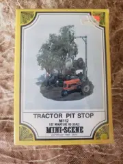 Tractor Pit Stop 1:87 Minature HO Scale Train Woodland Scenics