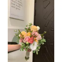 在飛比找蝦皮購物優惠-結婚花束 結婚桌花 結婚捧花 婚禮花束 求婚花束 主桌花  