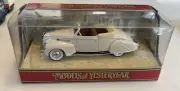 Diecast 1:43 Matchbox Models of Yesteryear Y64 1938 Lincoln Zephyr - Cream color