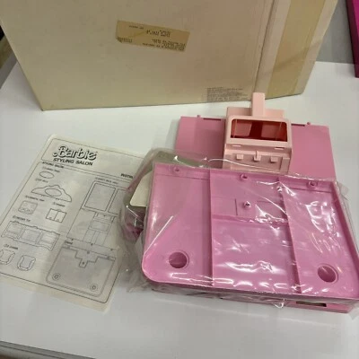 *NEW Sealed Vintage Barbie STYLING SALON 1987 Blow Dryer Makeup Card Accessories