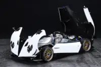 在飛比找Yahoo!奇摩拍賣優惠-L 1:18 帕加尼 宗塔 Zonda HP 素白 紫碳僅限