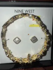 Nine West Women’s bracelets And Earning