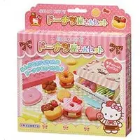 在飛比找蝦皮購物優惠-Hello Kitty 黏土模具組 甜甜圈