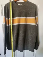 American Eagle Pull Over Sweater Size XL