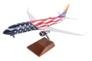 Skymarks SKR8288 Southwest Airlines B737-800 Freedom Desk 1/100 Model Airplane