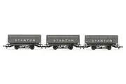 Hornby: Stanton Ironworks 20T Coke Hopper Wagon Triple Pack
