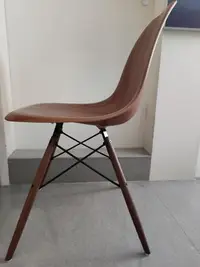 在飛比找Yahoo!奇摩拍賣優惠-中古 真品 Herman Miller Eames (DWS