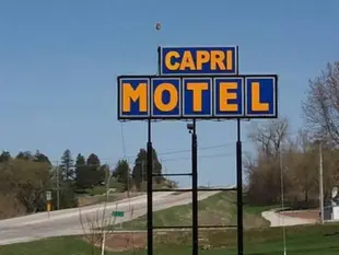 Capri Motel