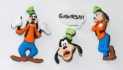 Goofy ~ Disney Licensed Buttons / Jesse James Dress It Up