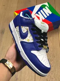 在飛比找Yahoo!奇摩拍賣優惠-Supreme x NIKE SB Dunk Low 白藍 