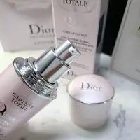 在飛比找蝦皮購物優惠-熱銷款特價 Dior 迪奧 超級夢幻美肌萃50ml 全新 現