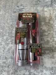 Star Wars Episode 1 Darth Maul Collector Watch Light Saber Display Case new