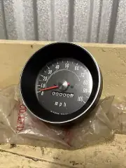 Honda N600 Speedometer NOS DEALER TAKEOFF? .8 Miles wow