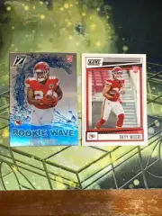 Skyy Moore 2 Card Rookie Kansas City Chiefs Lot,Rookie Wave .RefBB