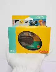 1997 Kodak 35mm Camera With Film FUN AQUATICS underwater/waterproof