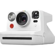 PolaroidNow Autofocus i-Type Instant Camera White & One Pack Of 8 Color 600 Film