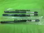 AVON "All Over Eyeshadow Brush"