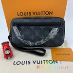 喵醬☆二手 LV 路易威登 POCHETTE VOLGA 經典老花 帆布拼牛皮革 腕帶 手拿包 M68321 男款 黑色