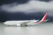 AV4332FAF Aviation 400 A330-200 1/400 Model F-RARF Armee de l'Air