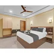 OYO Flagship Sudama Residency