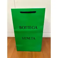 在飛比找蝦皮購物優惠-全新bottega veneta 綠色原廠紙袋提袋稍有摺痕購