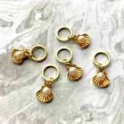 5 Pcs Knitting Stitch Marker Scallop Shell Charm Faux Pearl Beads Handmade