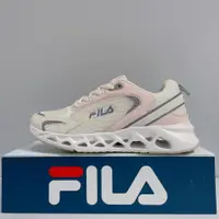 在飛比找蝦皮購物優惠-FILA 女生 白粉色 輕量 透氣 舒適 運動 慢跑鞋 5-