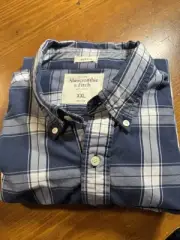 Abercrombie & Fitch Button Down Shirt Muscle Fit XXL "Love More Judge Less" Logo