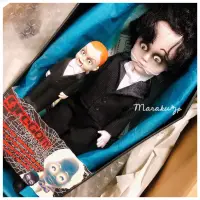 在飛比找蝦皮購物優惠-絕版稀有 MEZCO TOYZ 美國 LDD 活死人娃娃 L