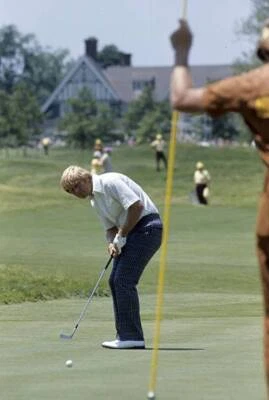 Jack Nicklaus in action at Oakmont CC Oakmont PA 6 14 1973--6 17 1- Old Photo 1