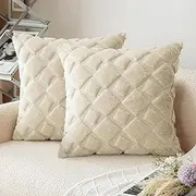 2Pcs Soft Faux Fur Throw Pillow Covers 18x18 - Plush Short Wool Velvet Decorative Pillow Covers - Couch Sofa Pillow Covers for Living Room - with 3D Plaid Pattern (Beige)