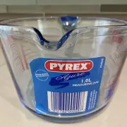 Pyrex Azure 1.0L Measuring Jug Made In The UK
