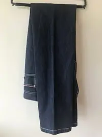 在飛比找Yahoo!奇摩拍賣優惠-義大利一線男裝品牌Corneliani精品牛仔褲 LV ga