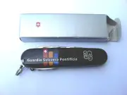 Rare Discontinued Victorinox Pontifical Swiss Guard Swiss Army Knife - New