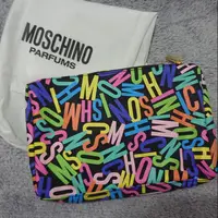 在飛比找蝦皮購物優惠-Moschino化妝包