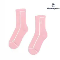 在飛比找momo購物網優惠-【Munsingwear】企鵝牌 女款粉色線條感刺繡中筒襪 