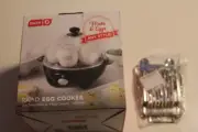 DASH RAPID ELECTRIC 6 EGG COOKER FOR HARD BOILED EGGS NEW WITH BONUS EGG SLICER