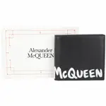 ALEXANDER MCQUEEN 塗鴉簽名黑白款小牛皮零錢袋對折短夾