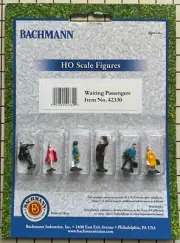 Bachmann Trains HO Scale Waiting Passengers (6 pieces) # 42330
