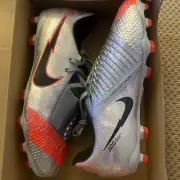 Size 6Y Nike Phantom Venom Elite FG GS Grey Crimson AO0401-906