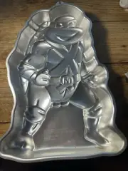 1989 WILTON Teenage Mutant Ninja Turtles TMNT Michelangelo Cake Pan Mold