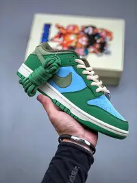 在飛比找Yahoo!奇摩拍賣優惠-【阿明運動館】耐克 Nike SB Dunk Low 《七龍