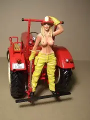1/18 FIGURE TRACTOR GIRL VROOM PAINTED FOR AUTOART MINICHAMPS ERTL