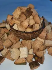 Coconut Husk Dry Chips Organic 100% Natural -ldeal for Orchids & Anthurium Grow