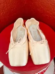 New NIB Bloch Signature Rehersal S0168L Pointe Dance Shoes