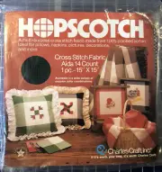 Hopscotch 14 Count Charles Craft 1 Piece 15" × 15" Hunter Christmas Green New
