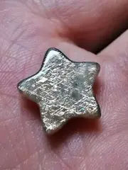 Rainbow lattice Sunstone cut and polished 111