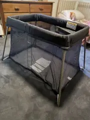 Babybjörn Travel Cot